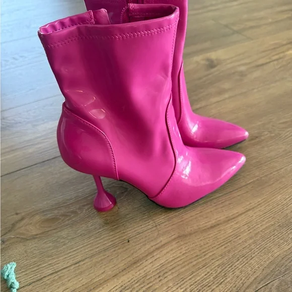 INC Pink Patent Heel Shoe. NWOT - Picture 2 of 6